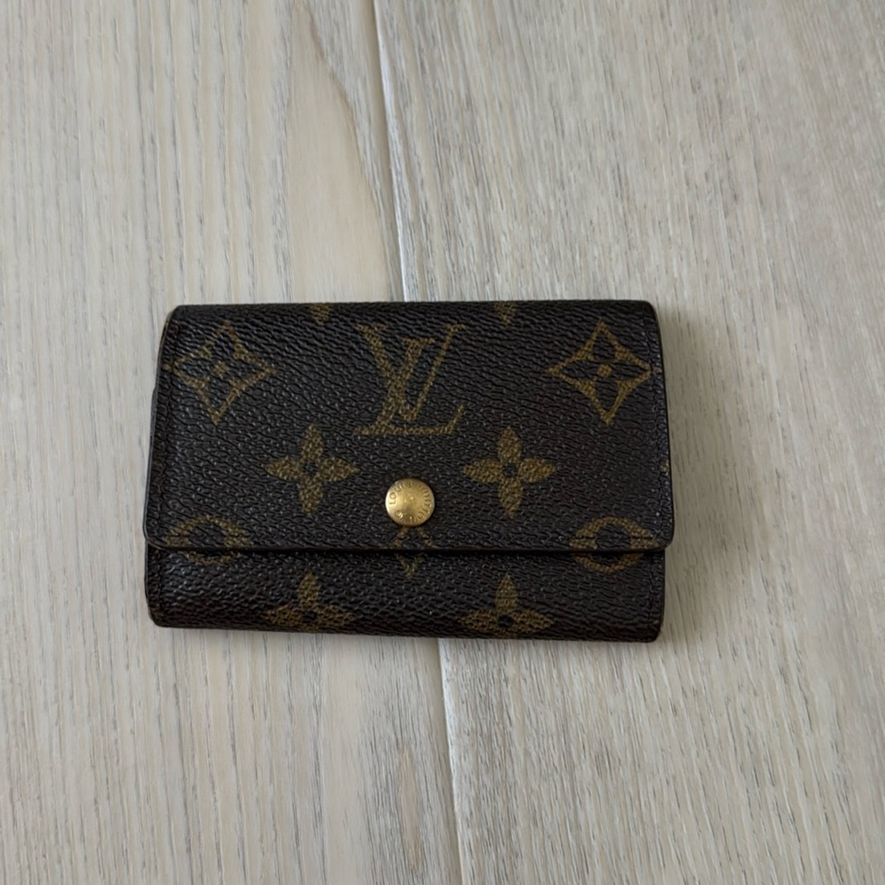 Louis Vuitton Vintage Key Holder Wallet